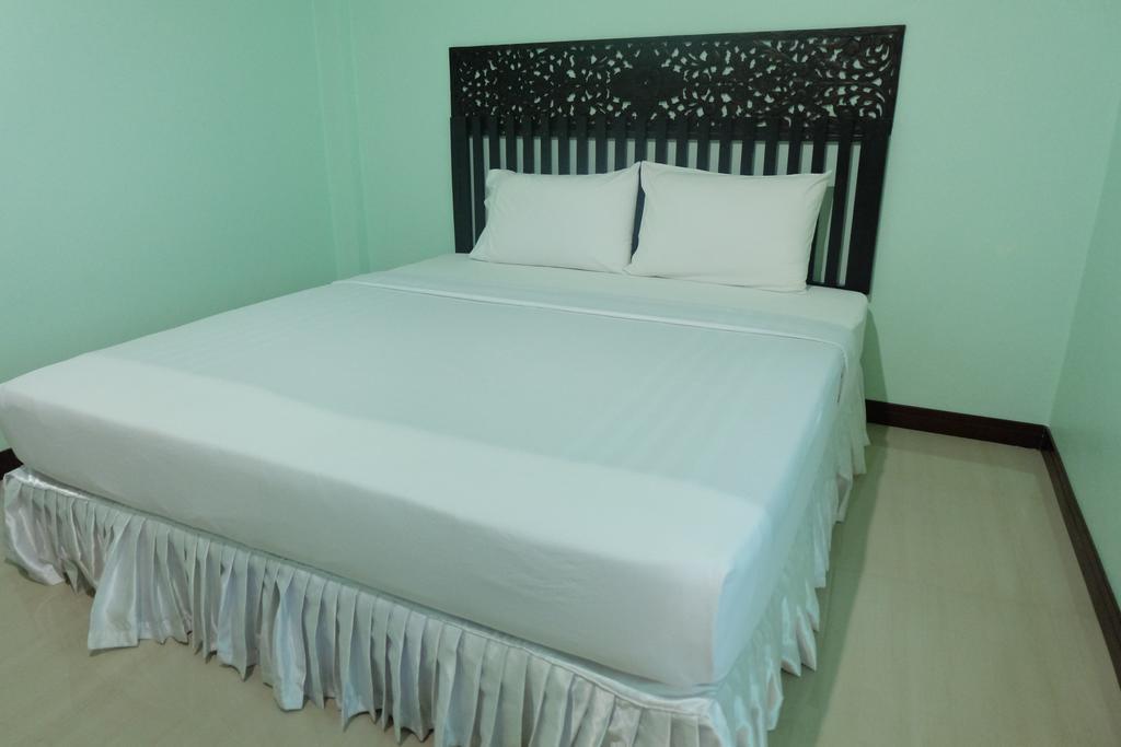 J-Safe Guesthouse Sukhothai Pokoj fotografie
